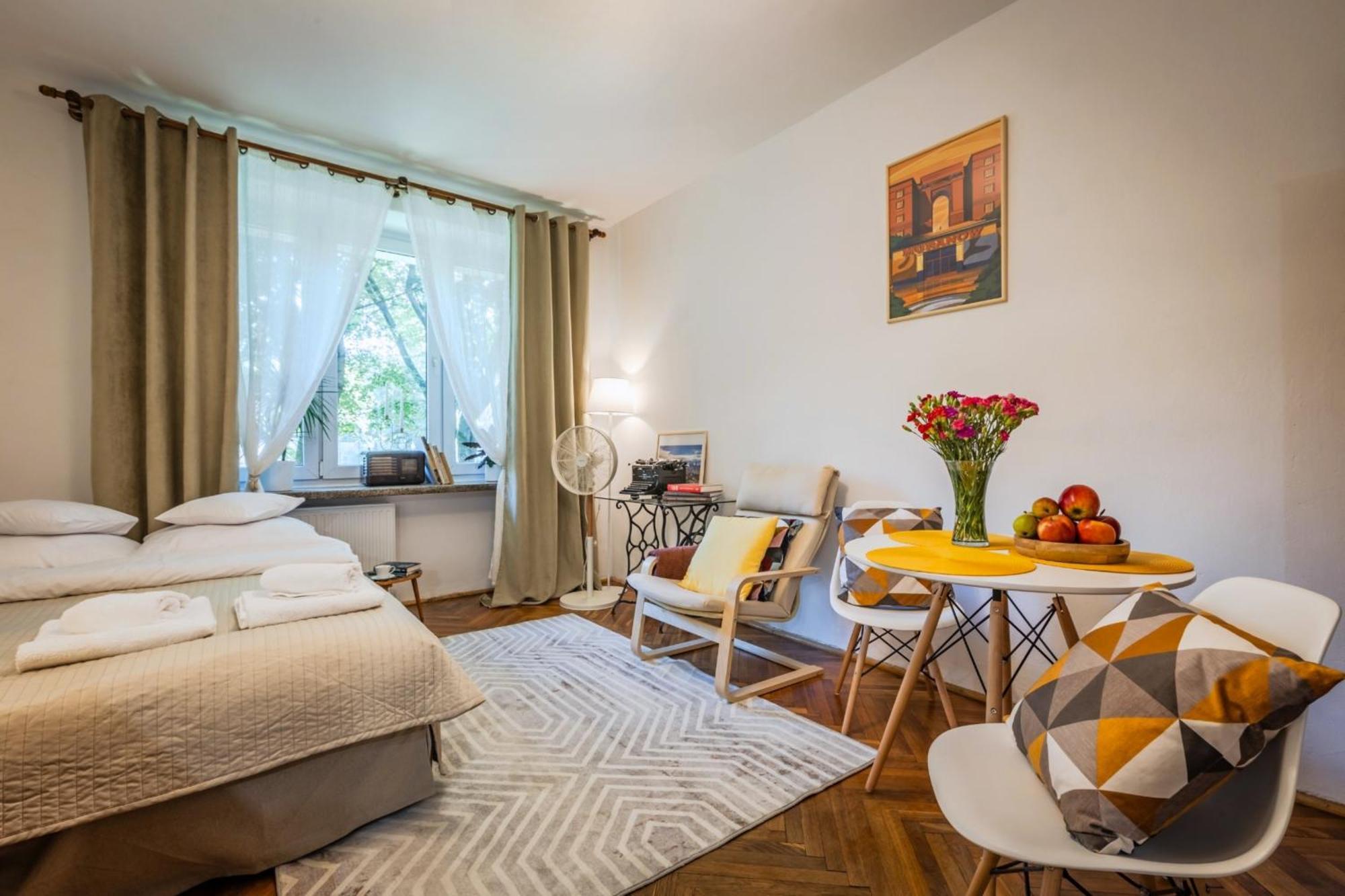 Na Muranowie - Mieszkanie Z Historia I In Muranow - A Flat With Warsaw History Exterior photo